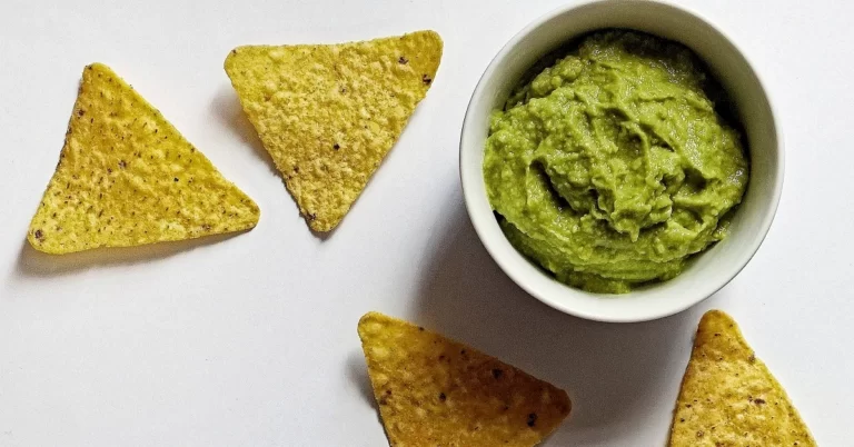 Capture the Ease and Flavor of Instant Guacamole Success in This Effortless Recipe—a Delightful Blend of Freshness and Simplicity.